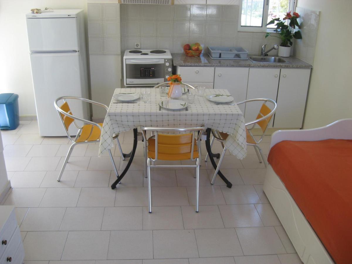 Ronzi Apartments كامينا فورلا المظهر الخارجي الصورة