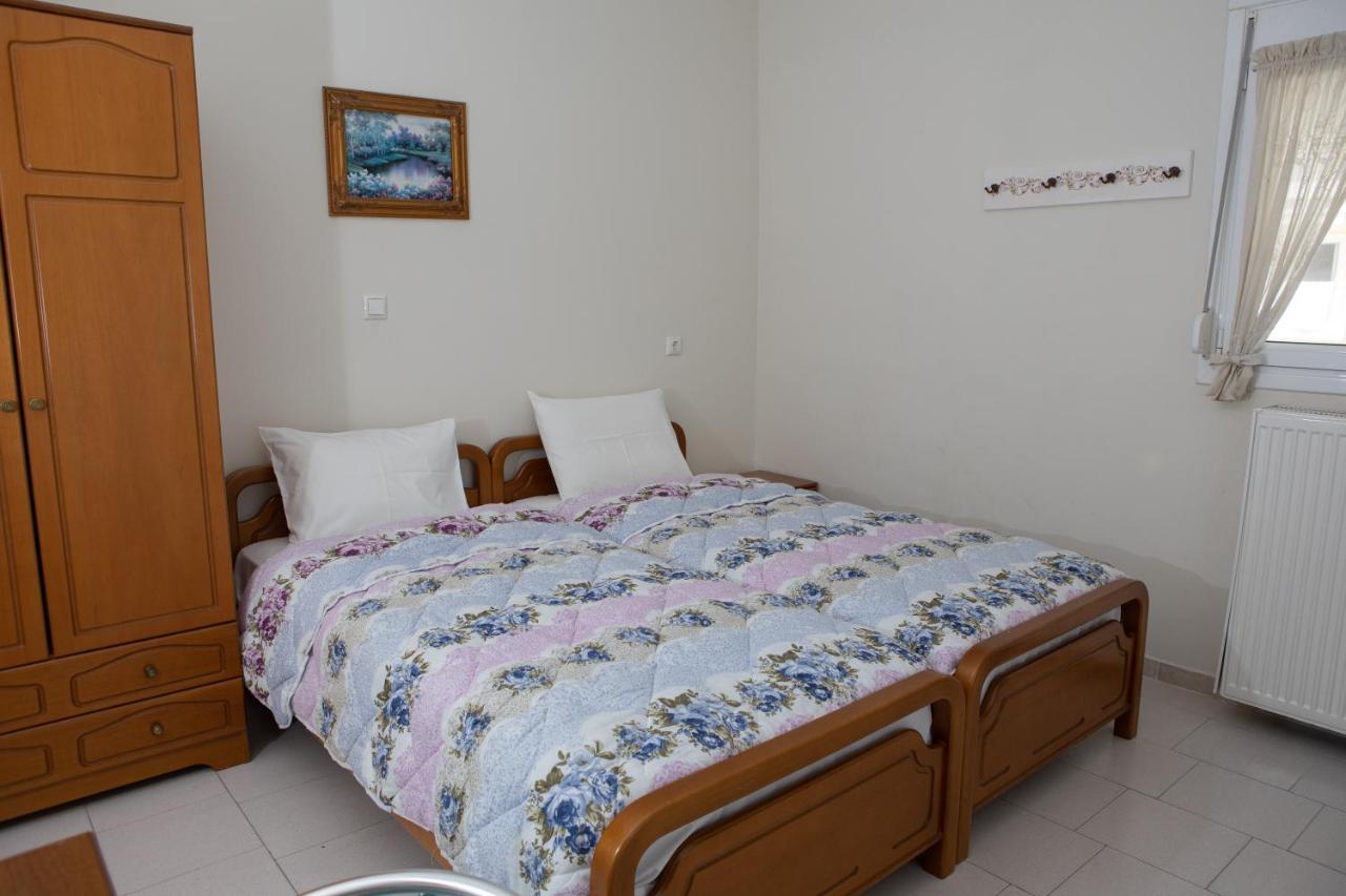 Ronzi Apartments كامينا فورلا المظهر الخارجي الصورة
