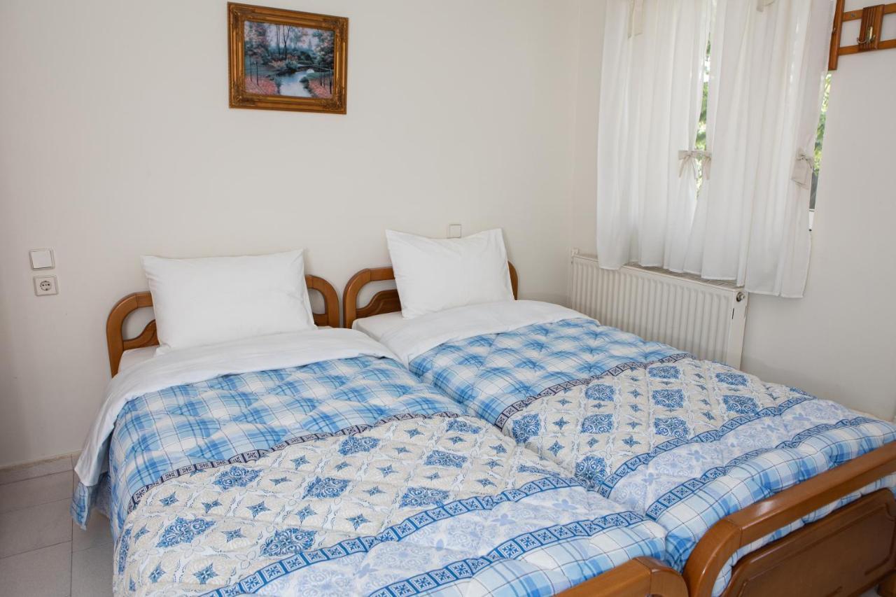 Ronzi Apartments كامينا فورلا المظهر الخارجي الصورة