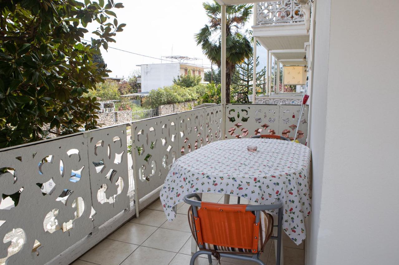 Ronzi Apartments كامينا فورلا المظهر الخارجي الصورة
